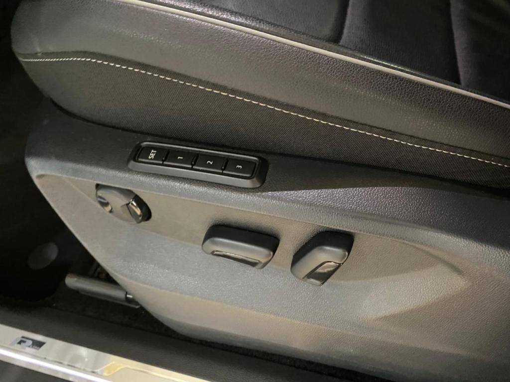 VOLKSWAGEN Tiguan - Foto