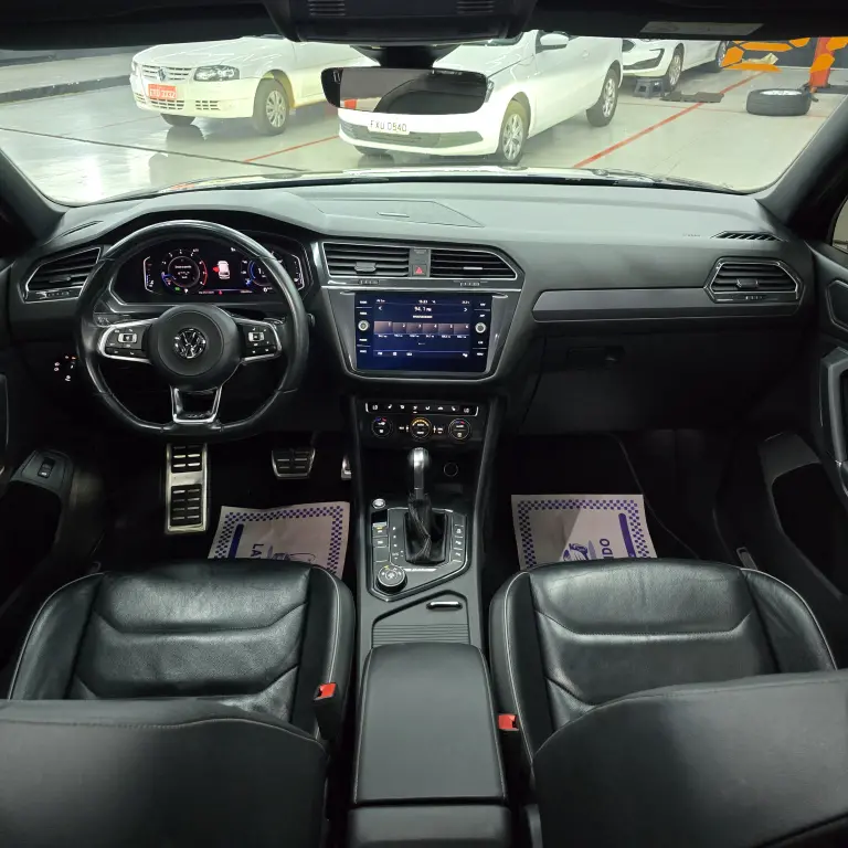 VOLKSWAGEN Tiguan - Foto