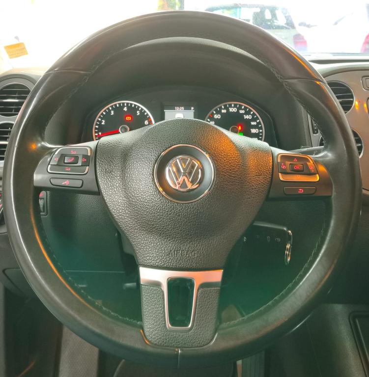 VOLKSWAGEN Tiguan - Foto