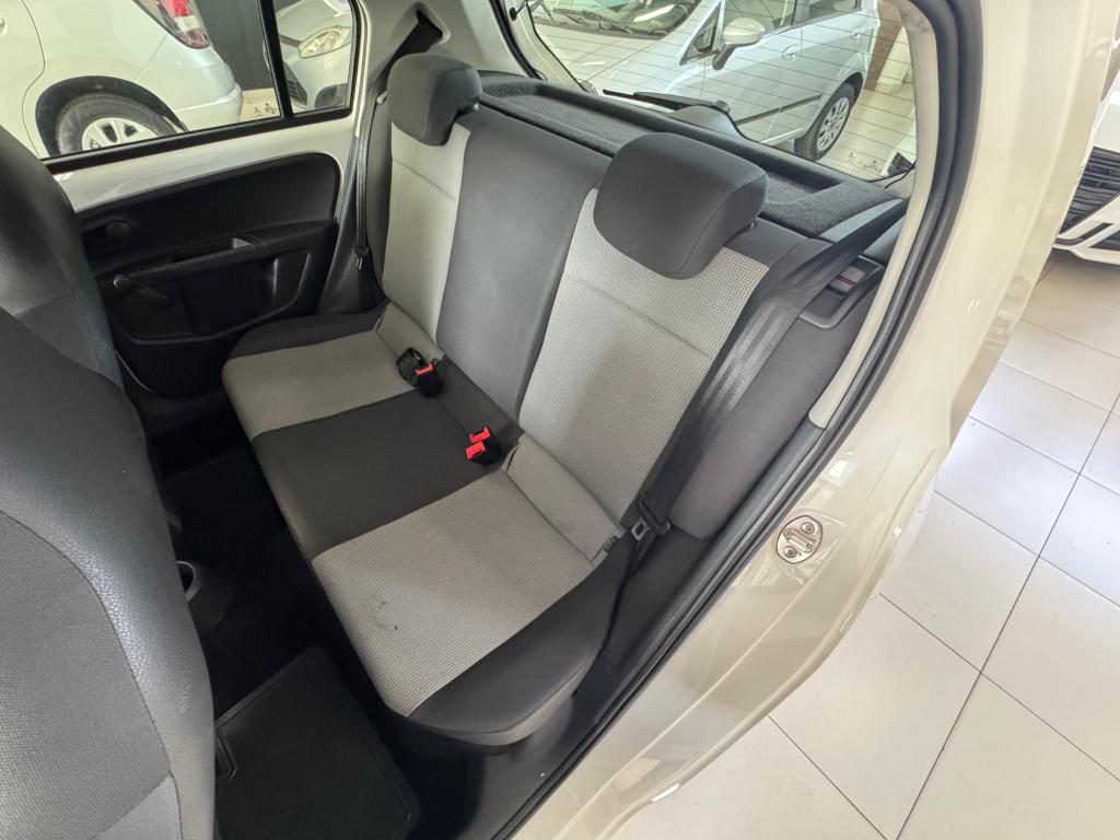 VOLKSWAGEN UP - Foto