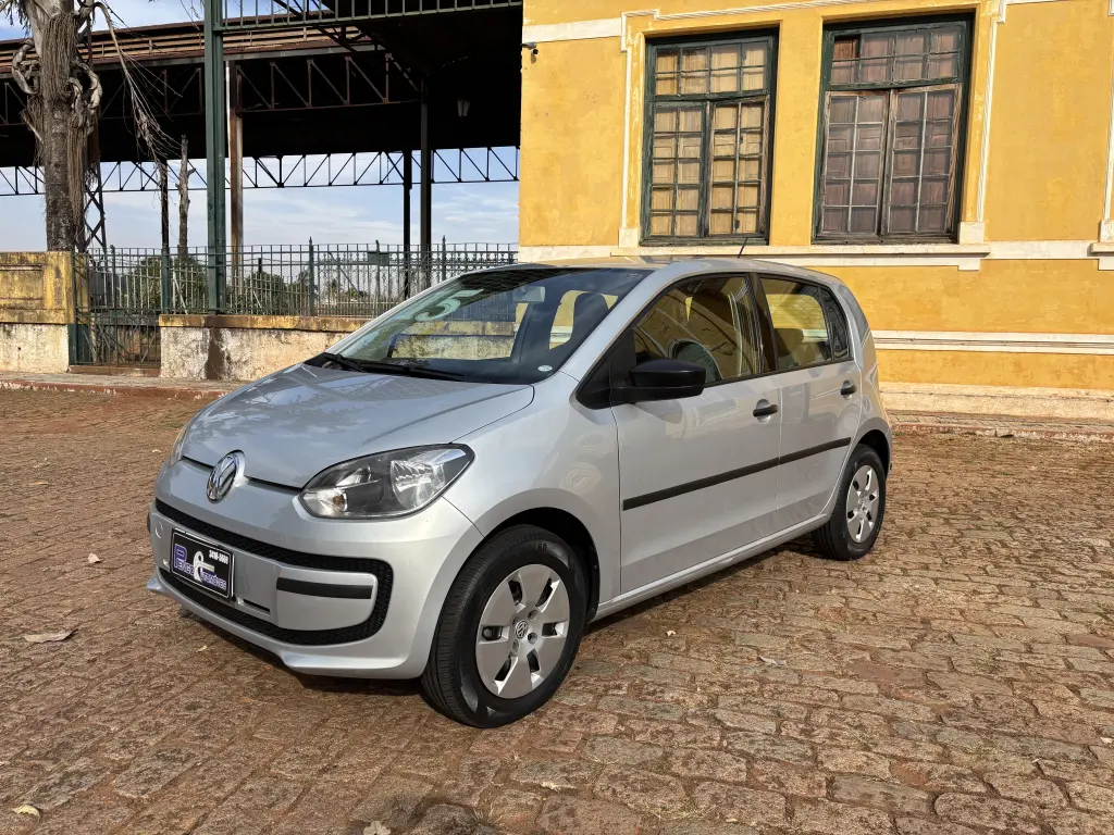 VOLKSWAGEN UP - Foto