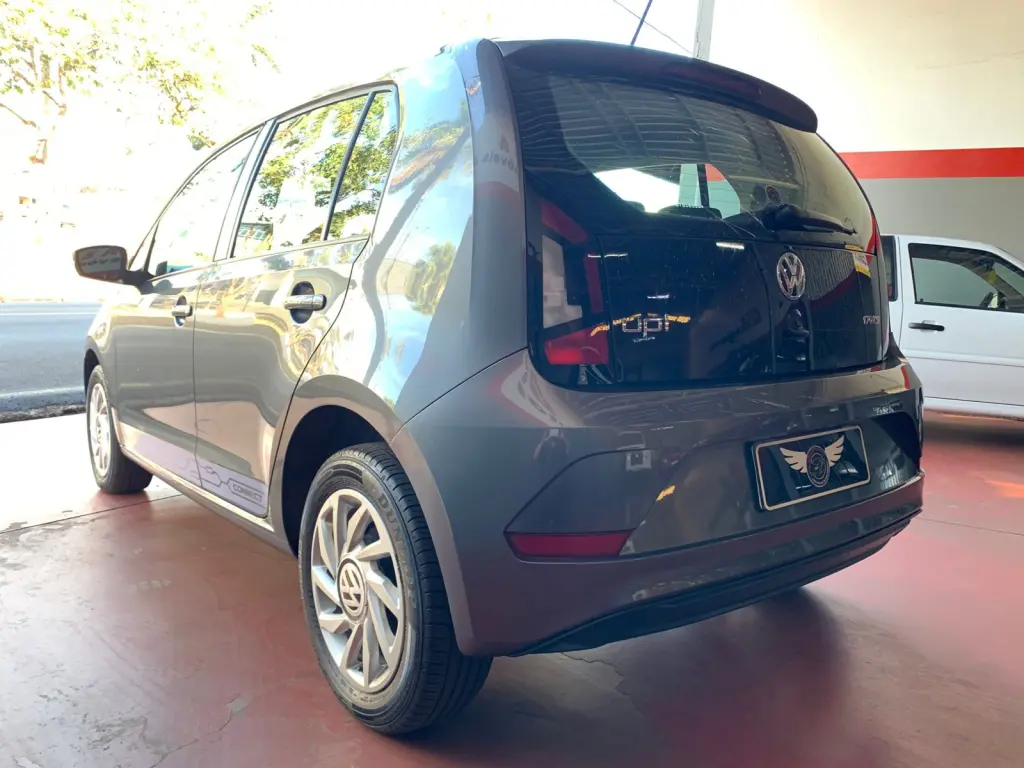 VOLKSWAGEN UP - Foto