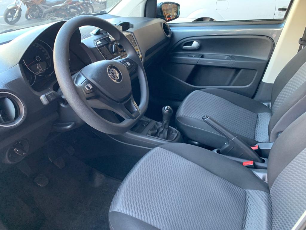 VOLKSWAGEN UP - Foto