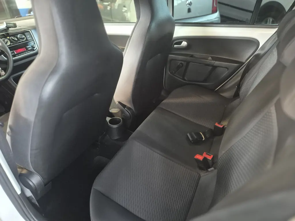 VOLKSWAGEN UP - Foto