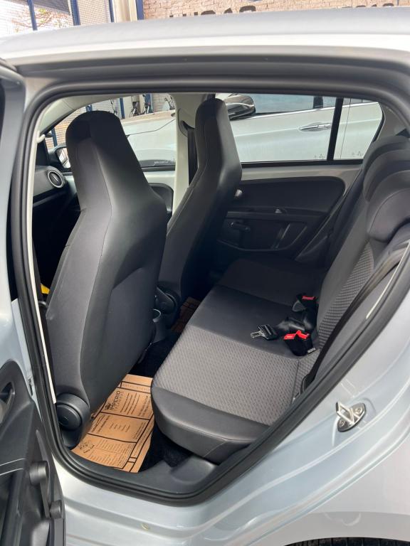 VOLKSWAGEN UP - Foto