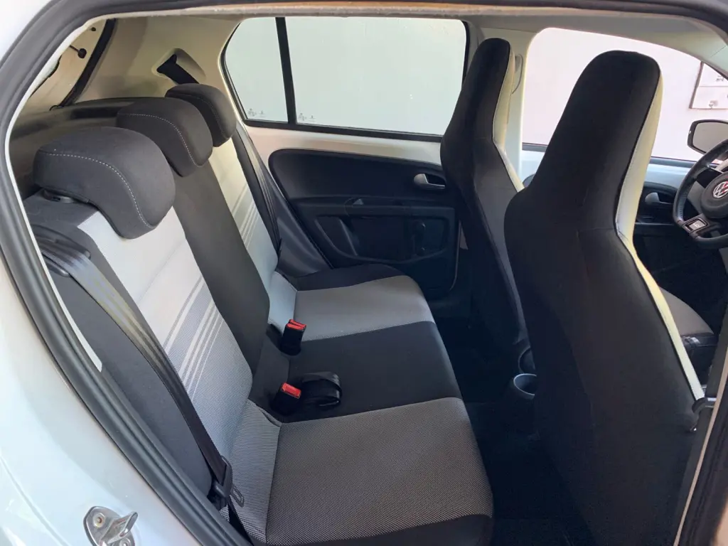 VOLKSWAGEN UP - Foto