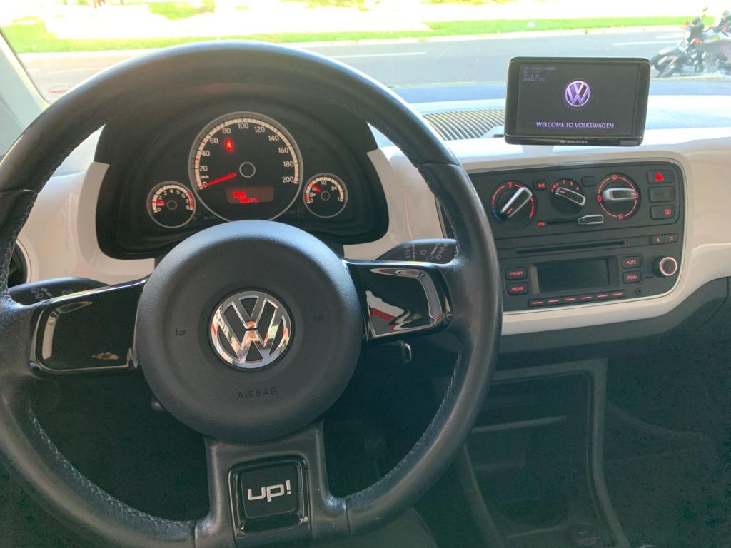 VOLKSWAGEN UP - Foto