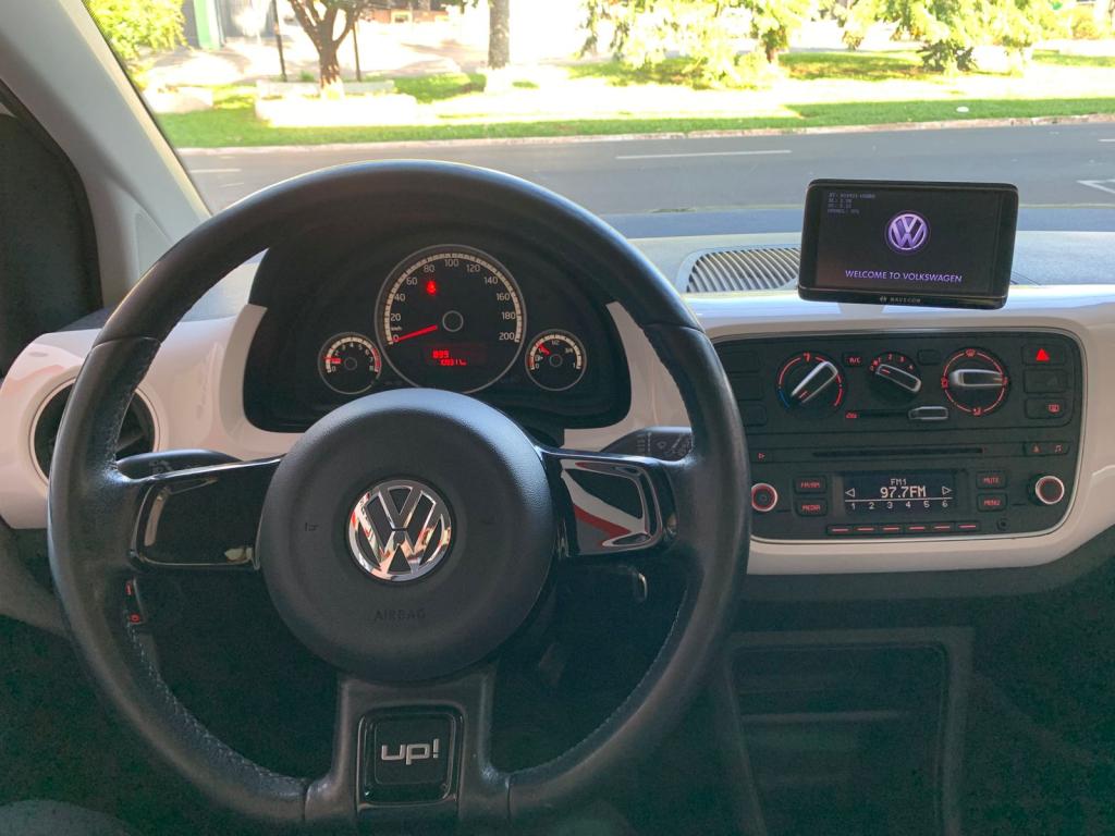 VOLKSWAGEN UP - Foto
