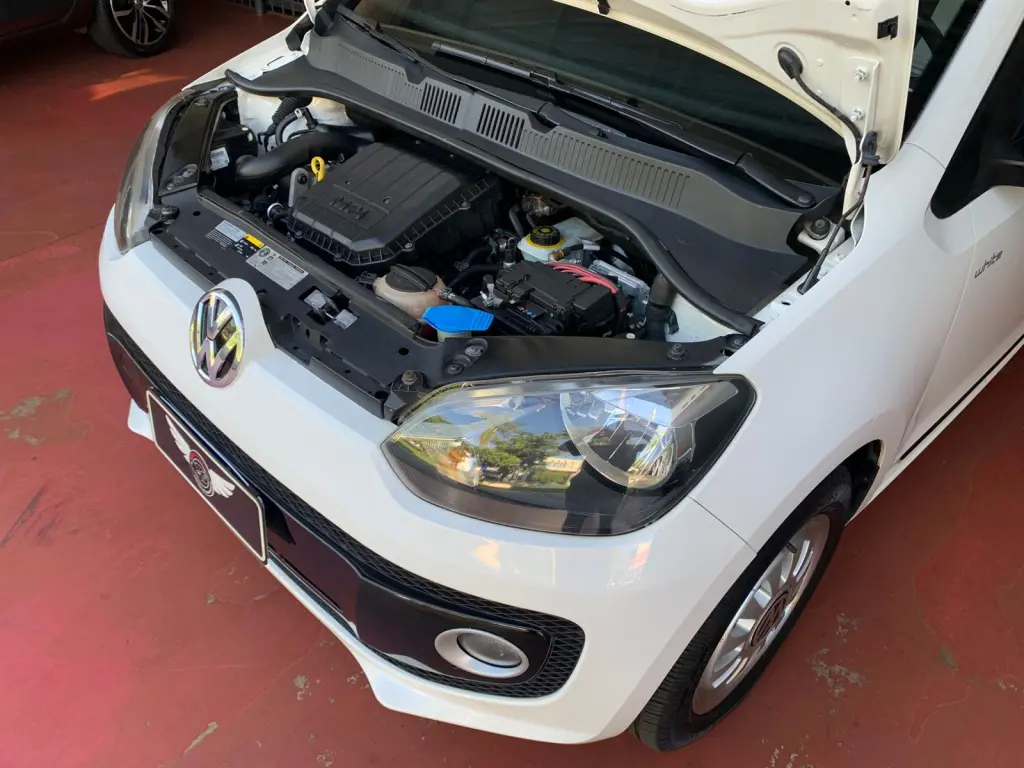 VOLKSWAGEN UP - Foto