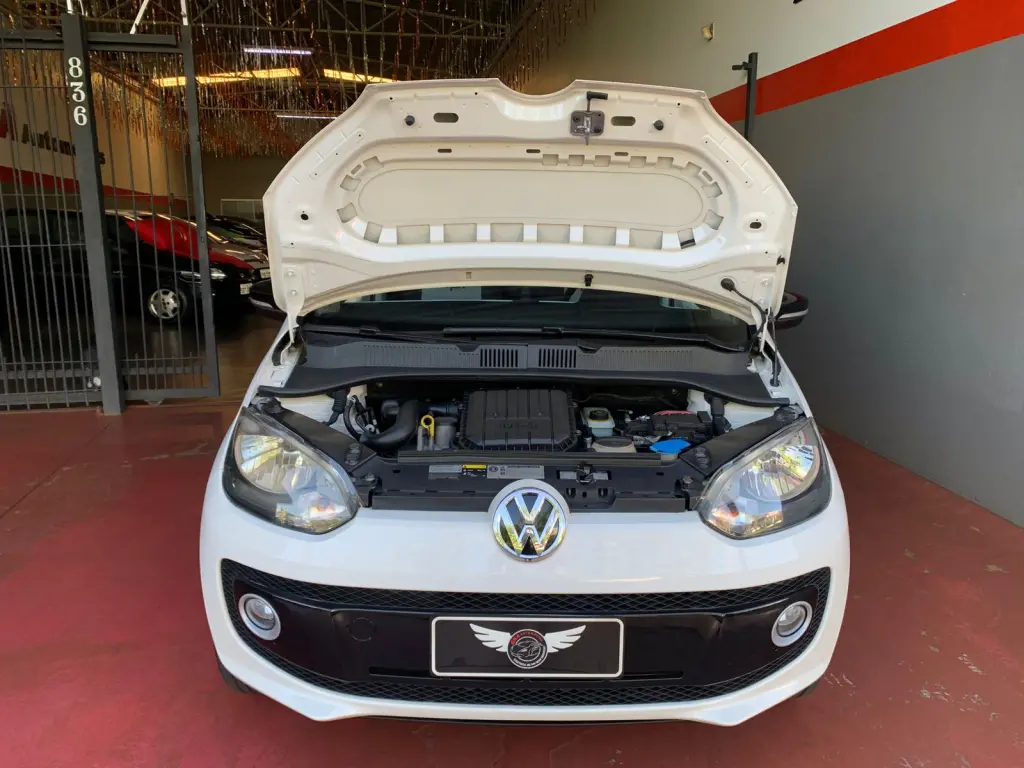 VOLKSWAGEN UP - Foto