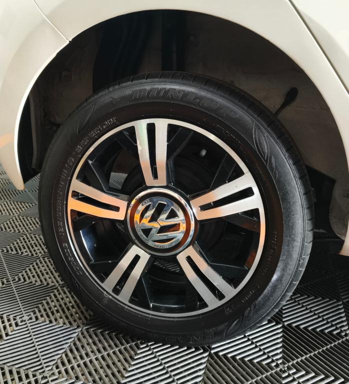 VOLKSWAGEN UP - Foto