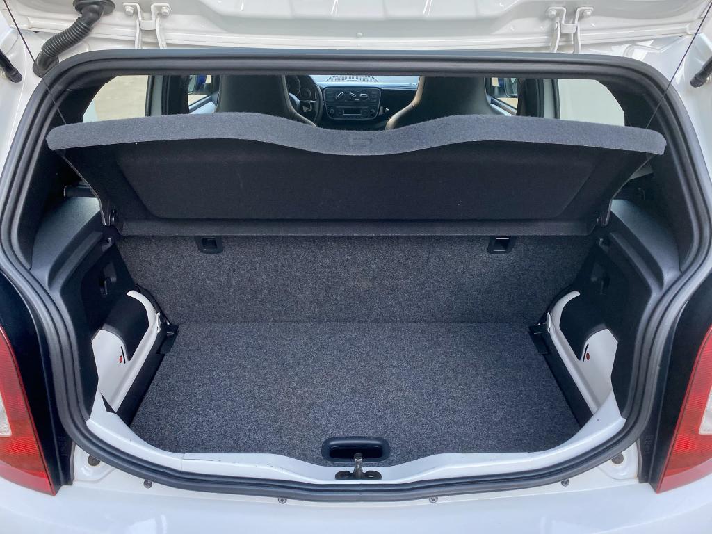 VOLKSWAGEN UP - Foto
