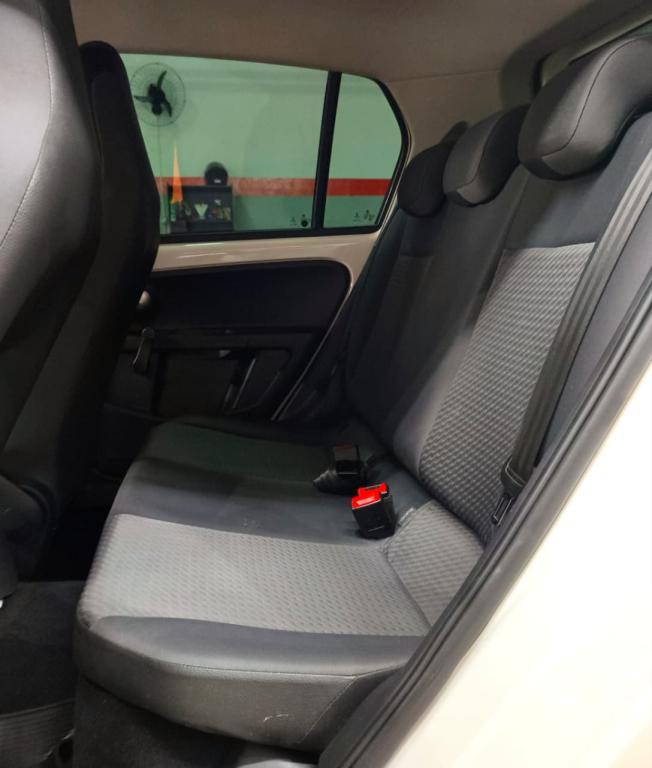 VOLKSWAGEN UP - Foto