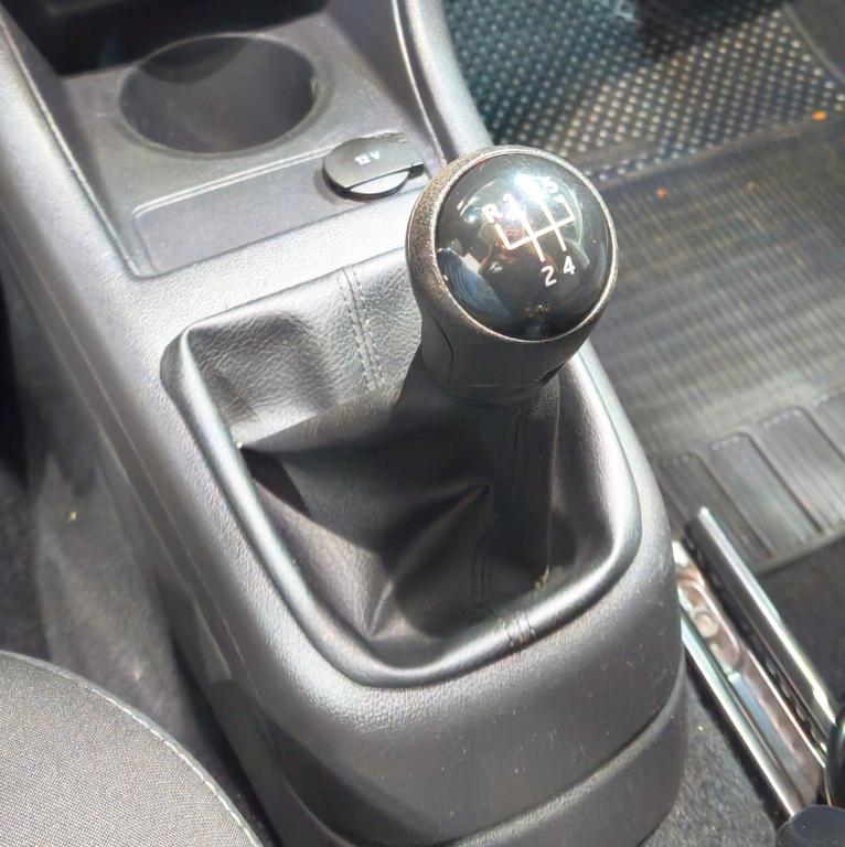 VOLKSWAGEN UP - Foto