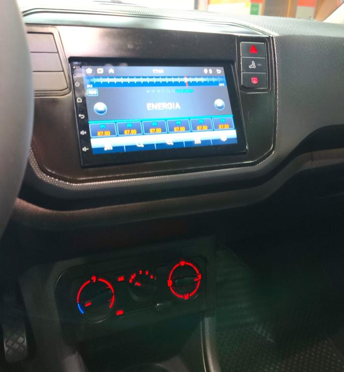 VOLKSWAGEN UP - Foto