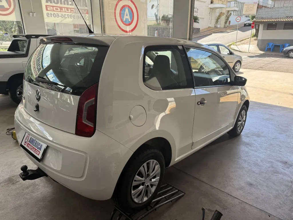 VOLKSWAGEN UP - Foto