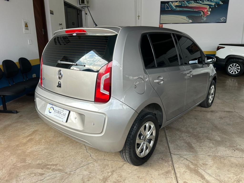 VOLKSWAGEN UP - Foto