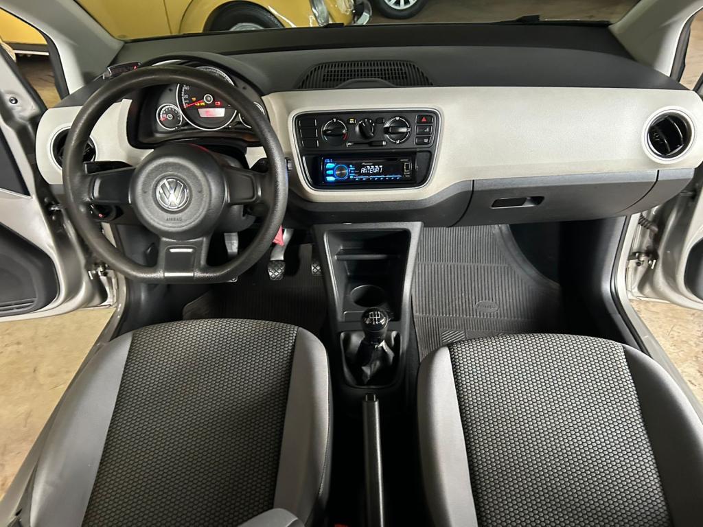 VOLKSWAGEN UP - Foto