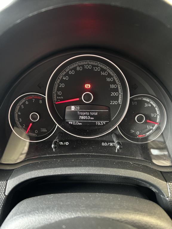 VOLKSWAGEN UP - Foto