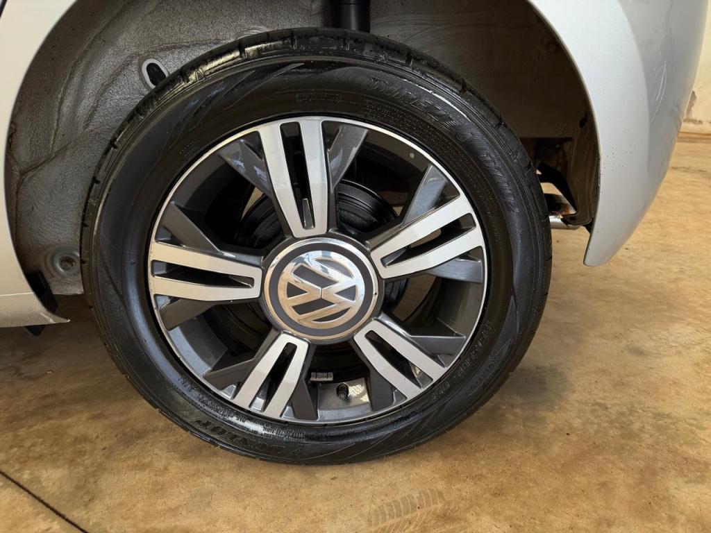 VOLKSWAGEN UP - Foto