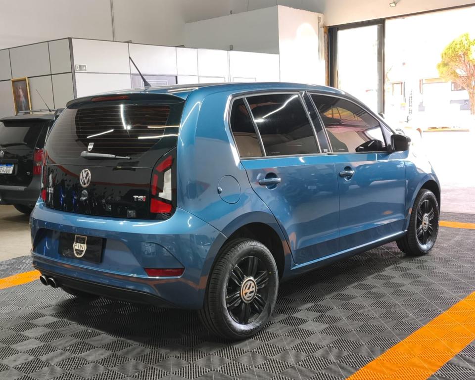 VOLKSWAGEN UP - Foto