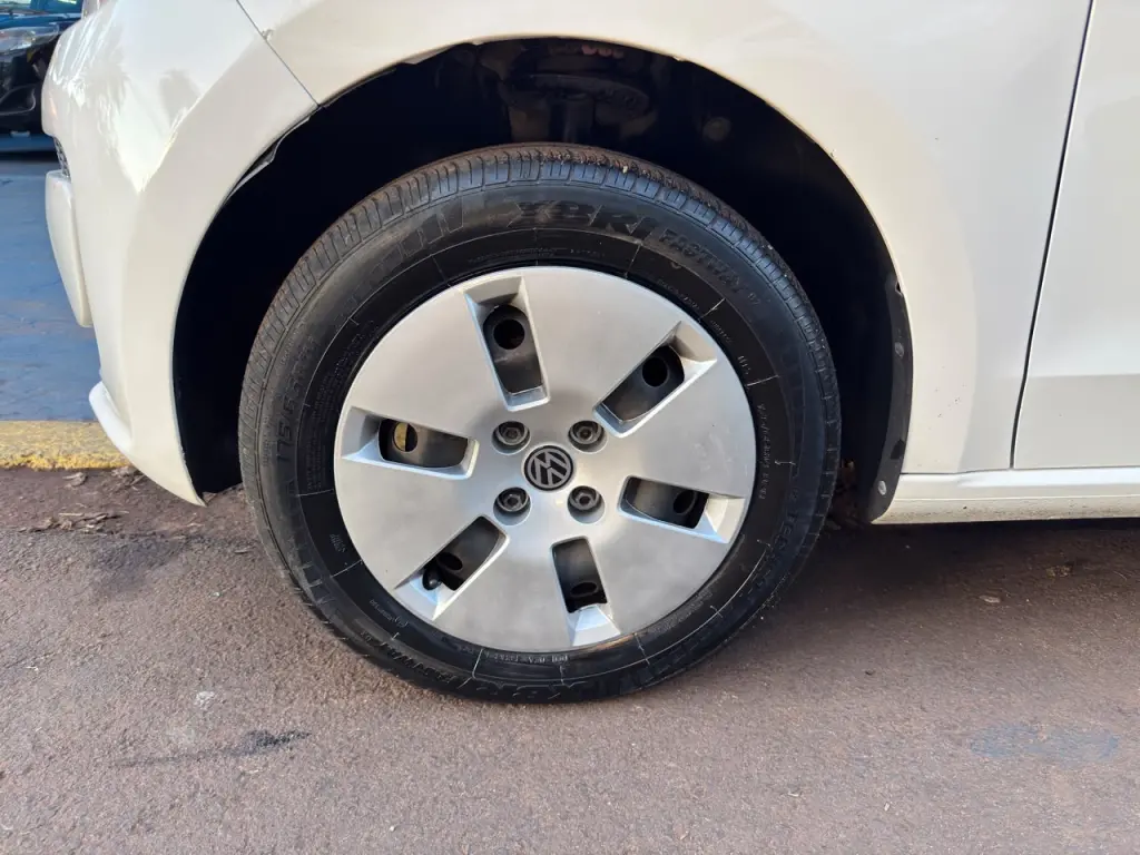 VOLKSWAGEN UP - Foto