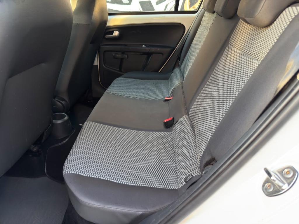 VOLKSWAGEN UP - Foto