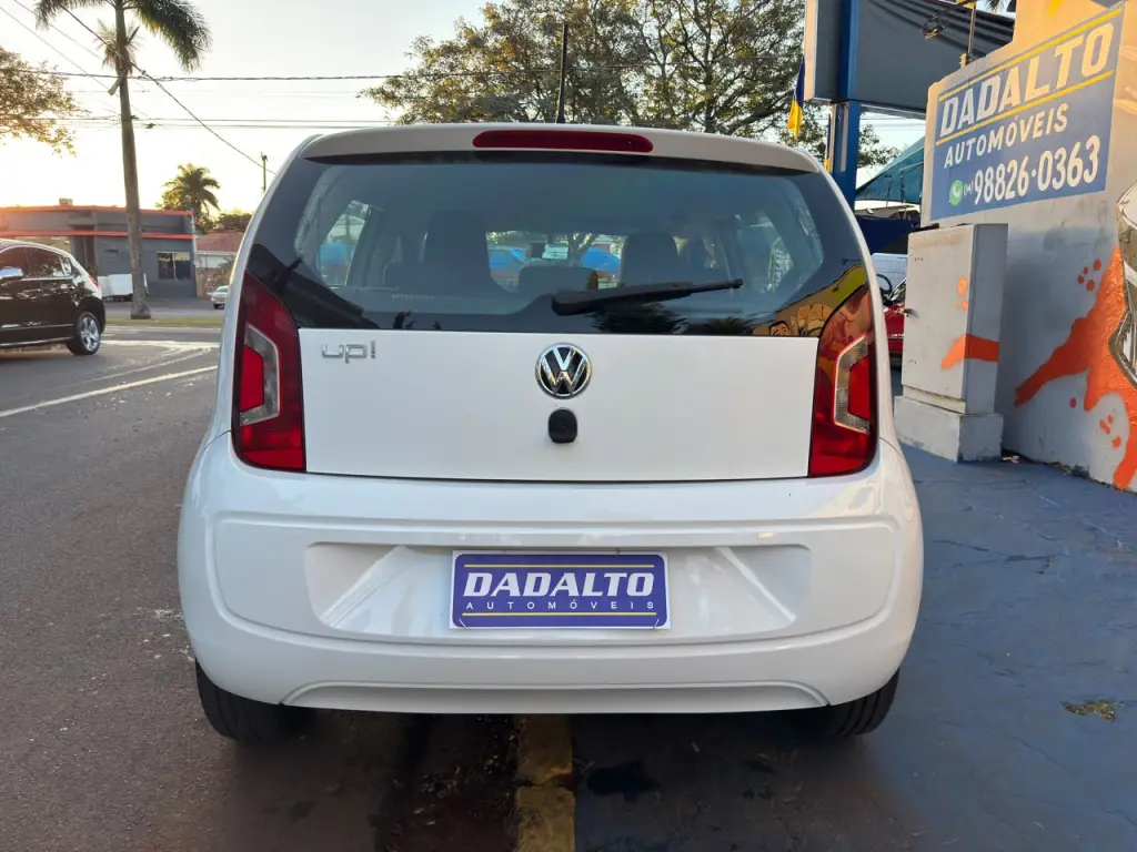 VOLKSWAGEN UP - Foto