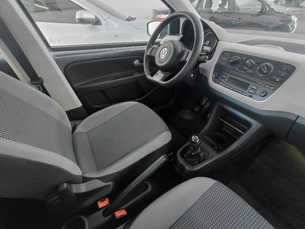 VOLKSWAGEN UP - Foto
