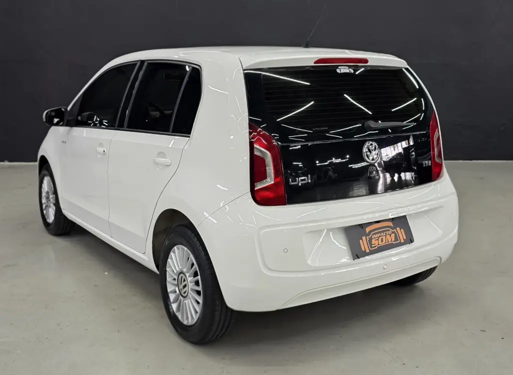 VOLKSWAGEN UP - Foto