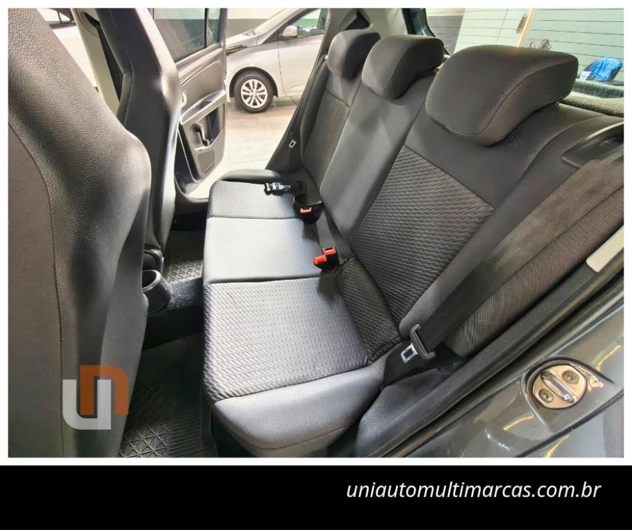 VOLKSWAGEN UP - Foto