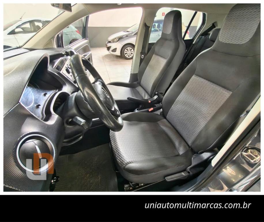 VOLKSWAGEN UP - Foto
