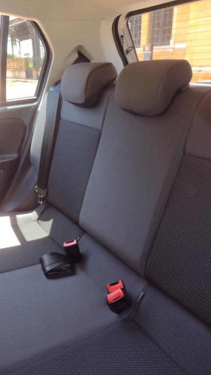 VOLKSWAGEN UP - Foto