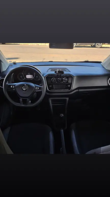 VOLKSWAGEN UP - Foto