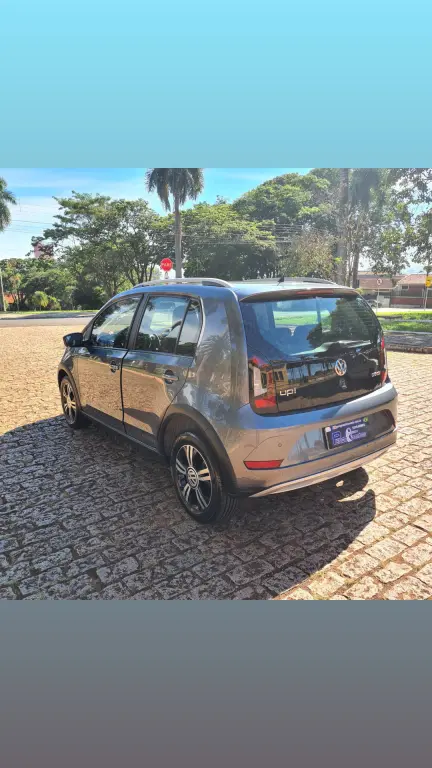 VOLKSWAGEN UP - Foto