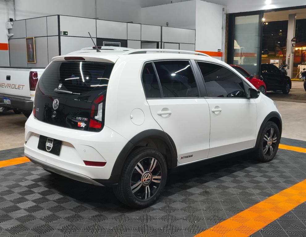VOLKSWAGEN UP - Foto