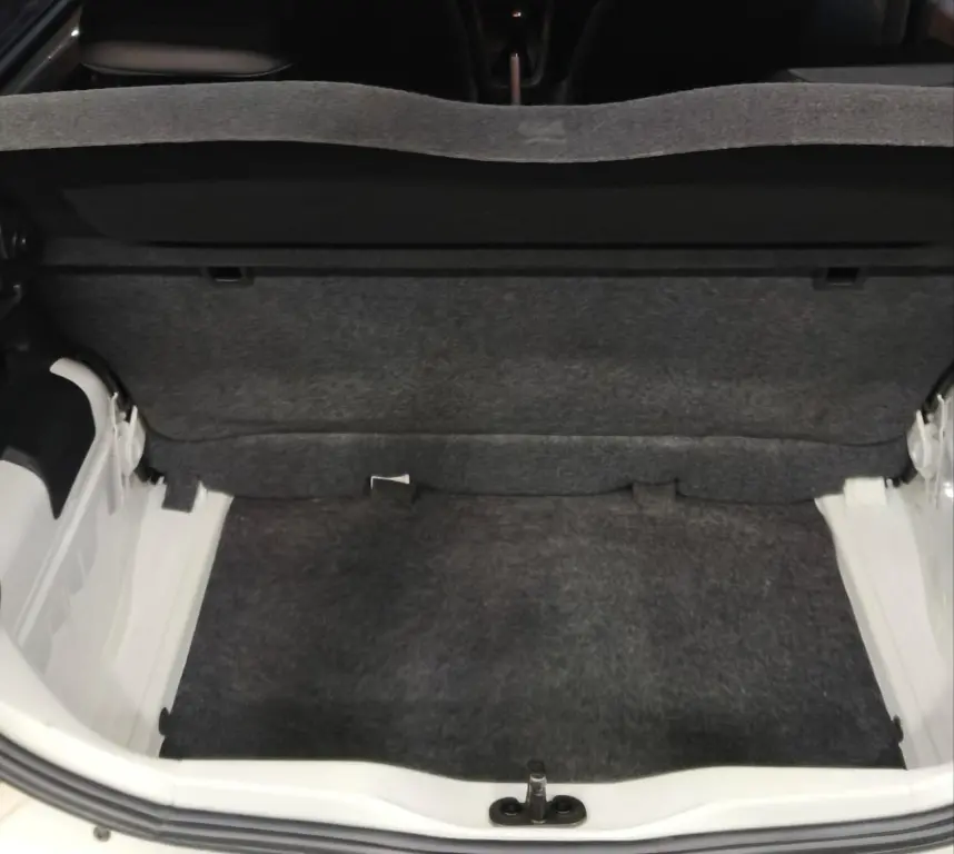 VOLKSWAGEN UP - Foto