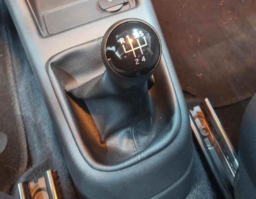 VOLKSWAGEN UP - Foto