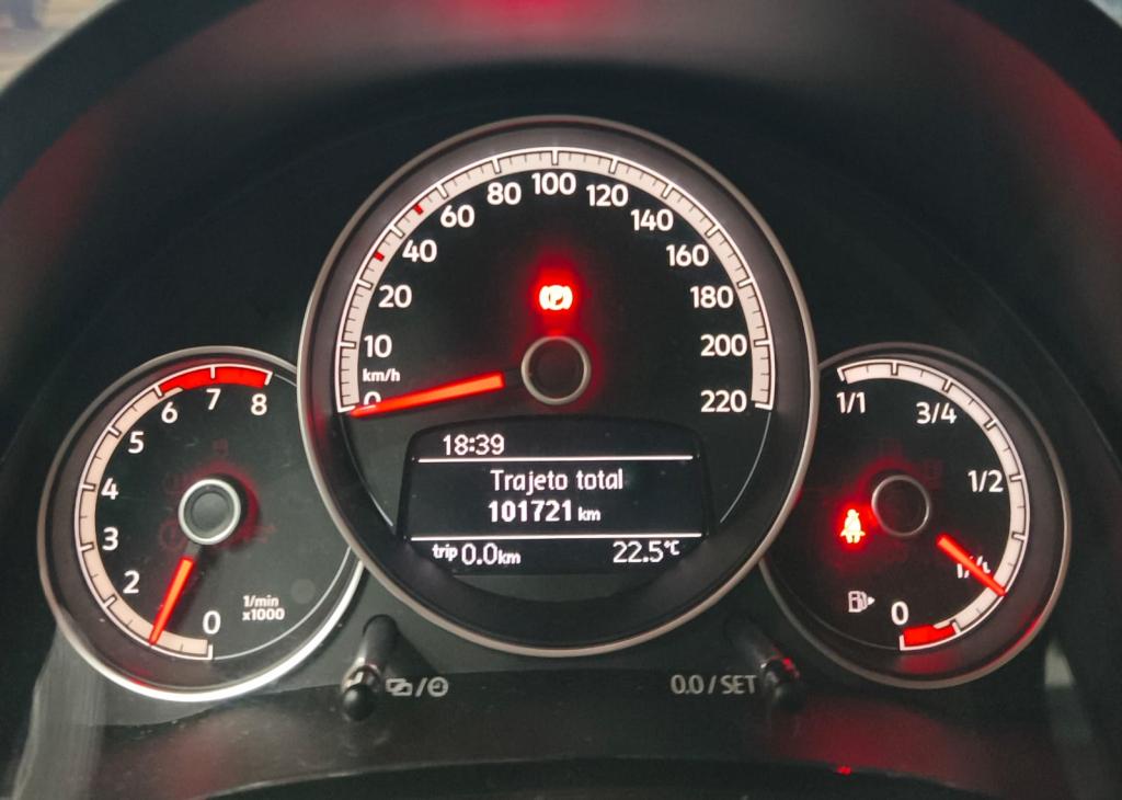 VOLKSWAGEN UP - Foto