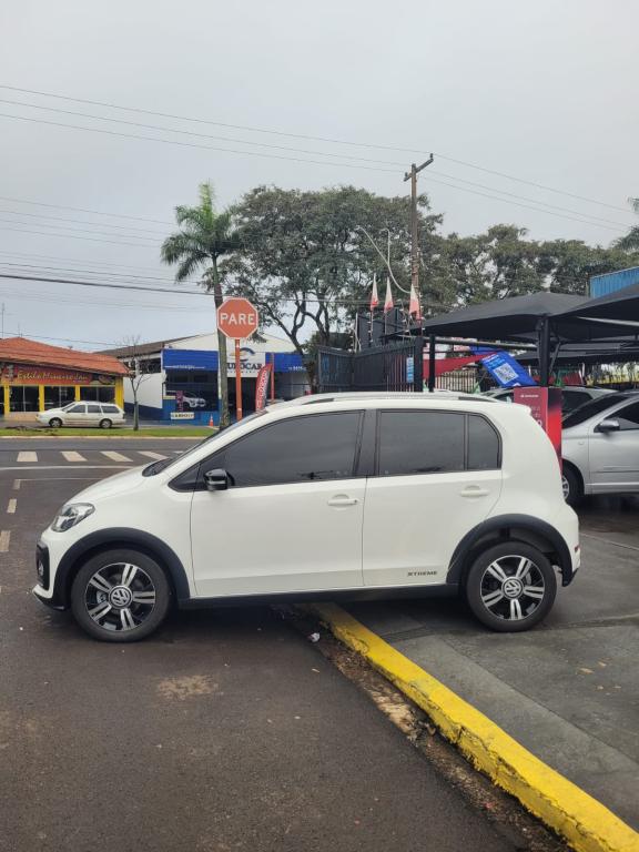 VOLKSWAGEN UP - Foto