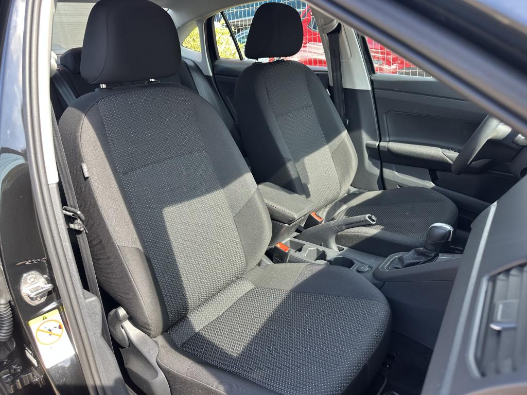 VOLKSWAGEN Virtus - Foto