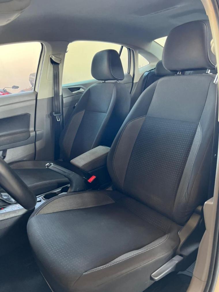 VOLKSWAGEN Virtus - Foto