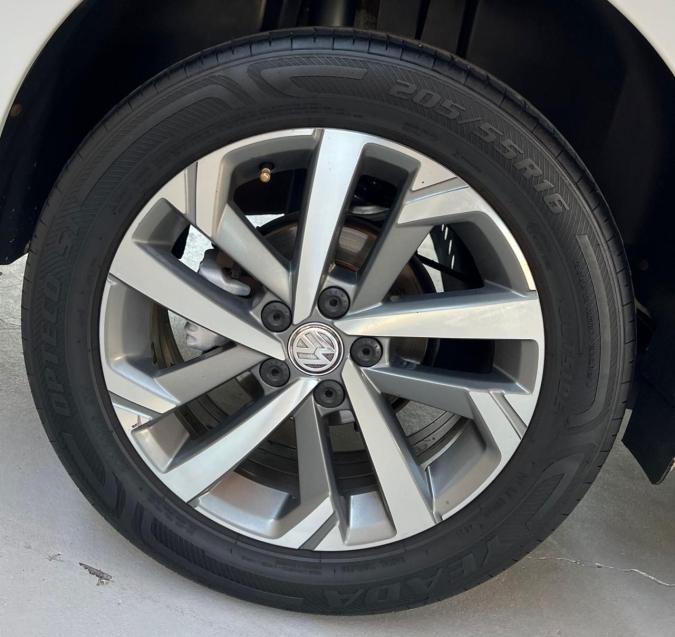 VOLKSWAGEN Virtus - Foto