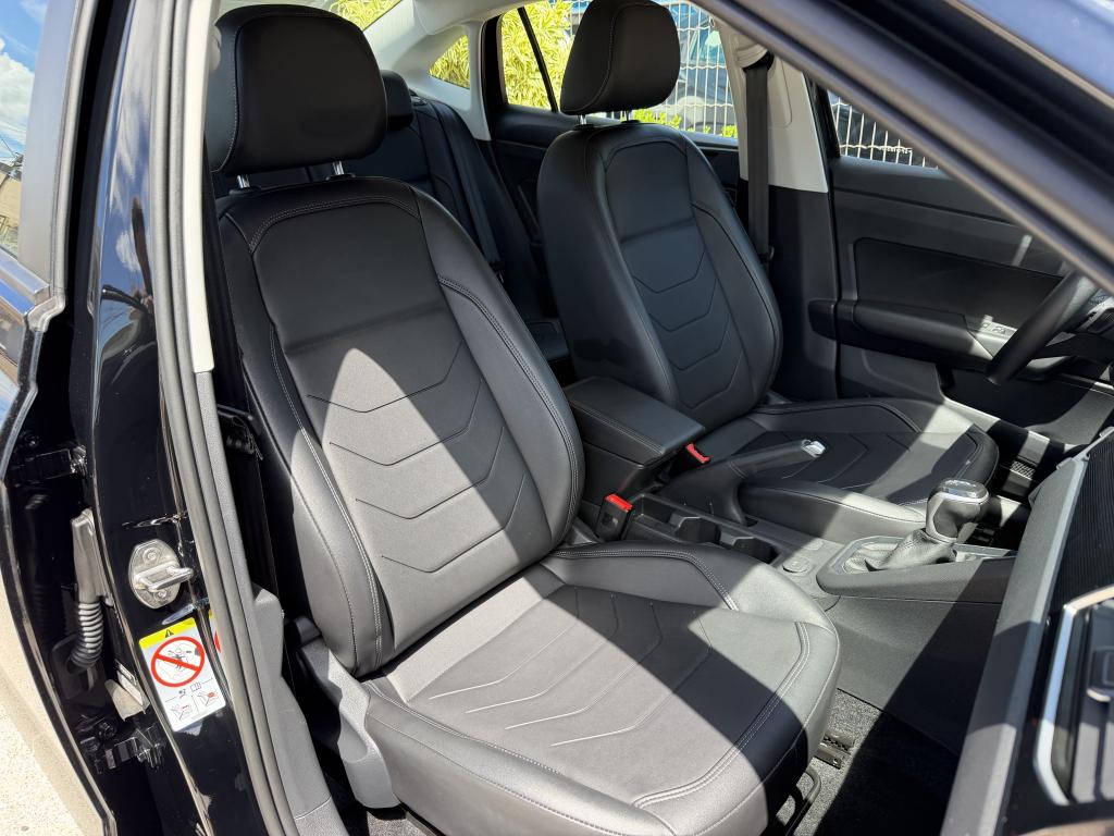 VOLKSWAGEN Virtus - Foto