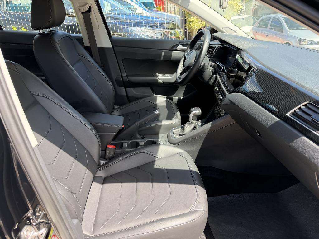 VOLKSWAGEN Virtus - Foto