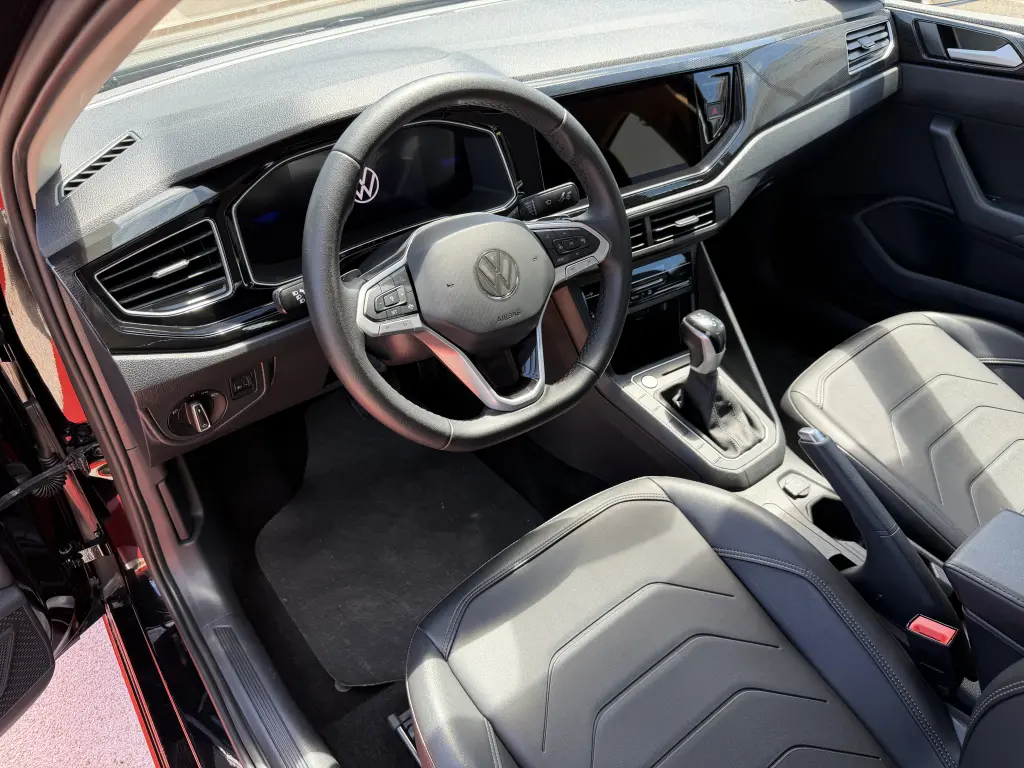 VOLKSWAGEN Virtus - Foto