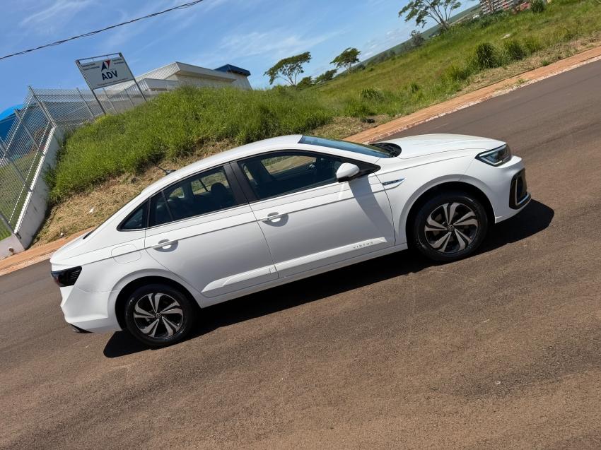 VOLKSWAGEN Virtus - Foto