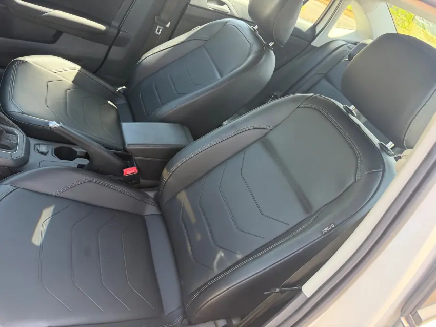 VOLKSWAGEN Virtus - Foto