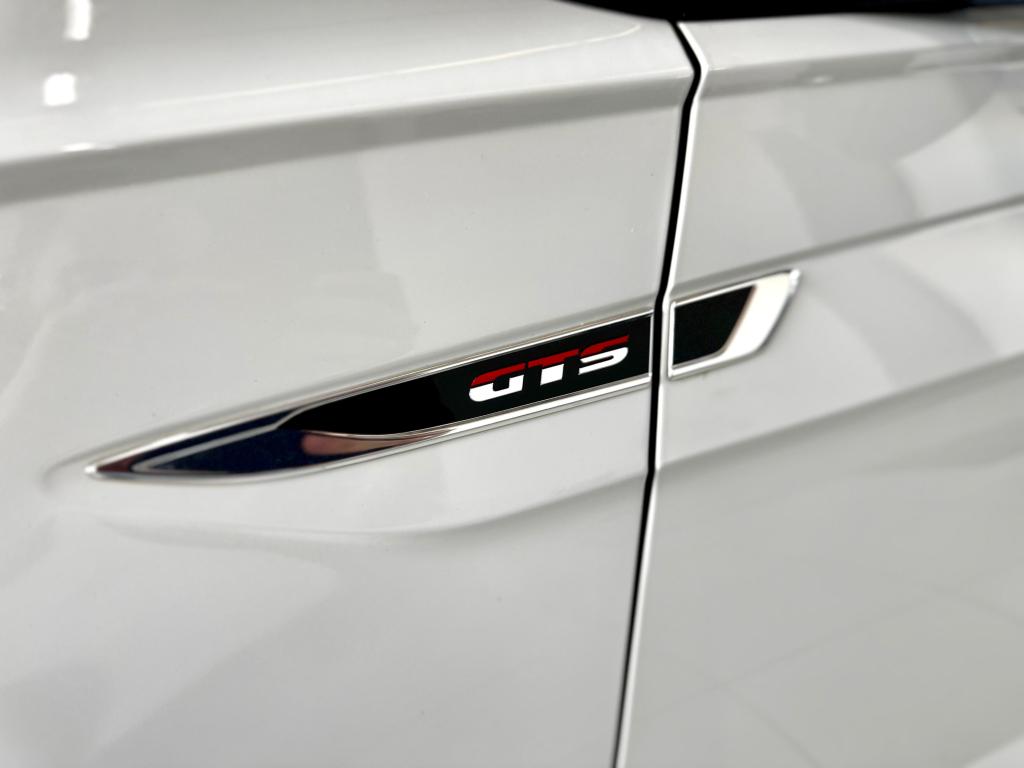 VOLKSWAGEN Virtus - Foto