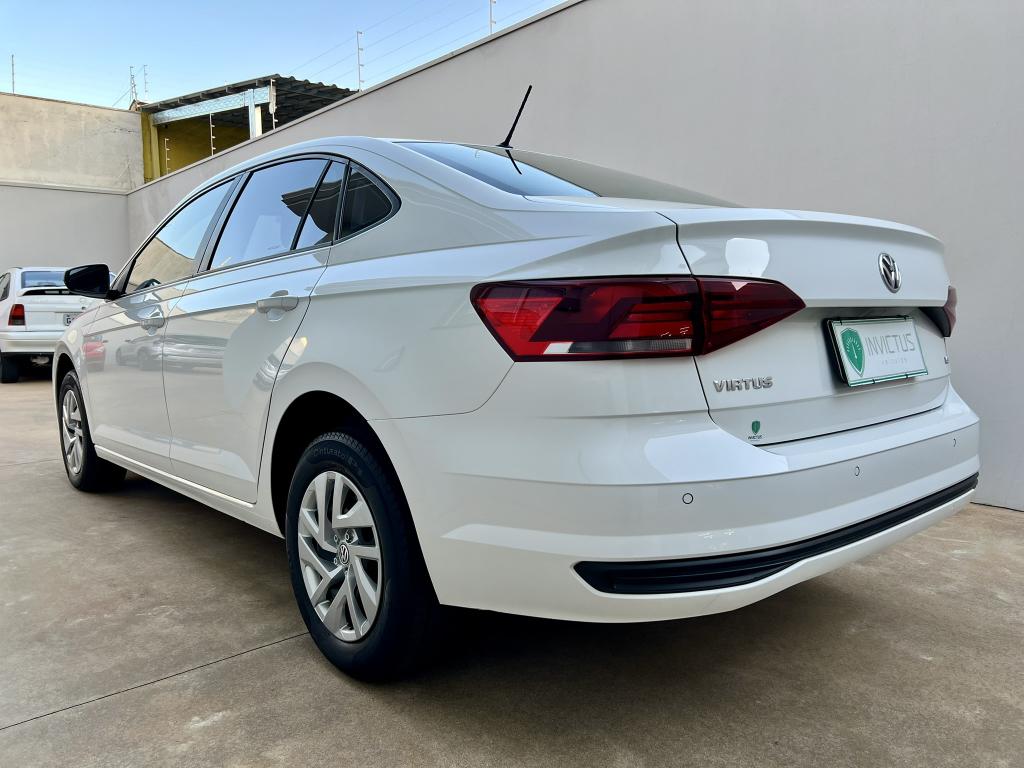 VOLKSWAGEN Virtus - Foto